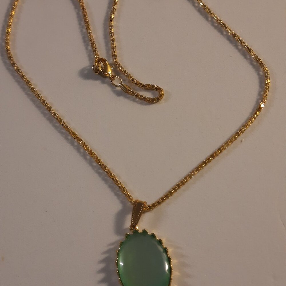 Brand New Gold Plated Handmade Light Green Color Charm Neckless